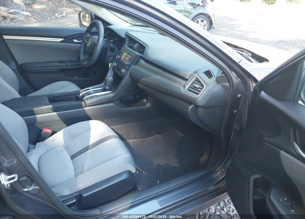 2016 HONDA CIVIC VIN: 19XFC2F52GE022325