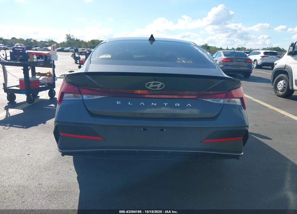 2025 HYUNDAI ELANTRA SEL SPORT VIN: KMHLM4DG3SU863818