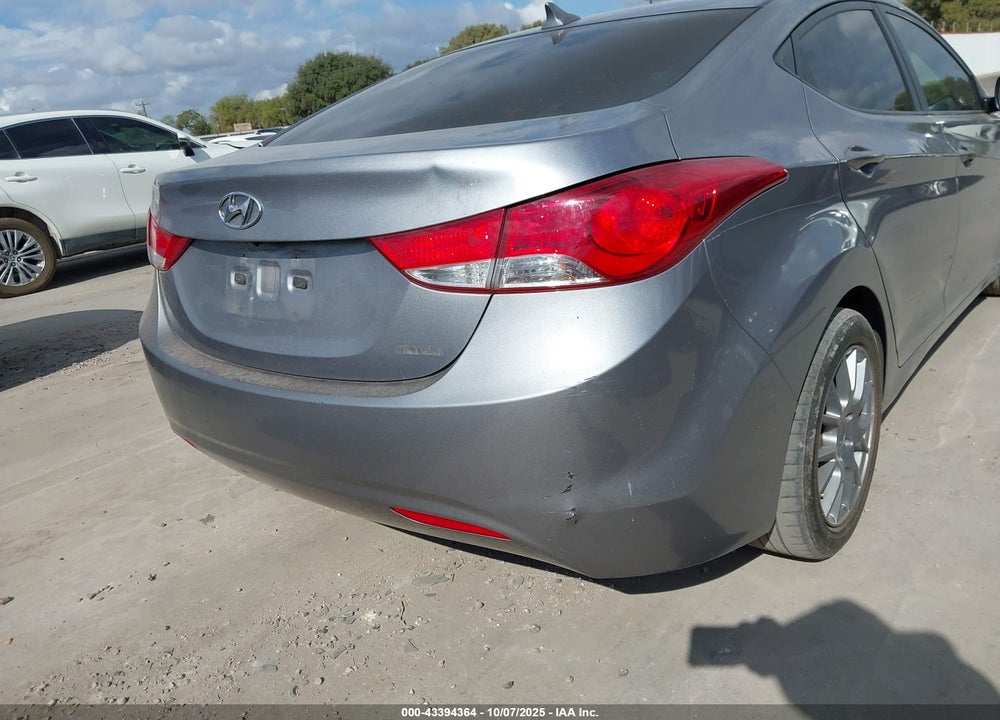 2012 HYUNDAI ELANTRA VIN: KMHDH4AE5CU276498