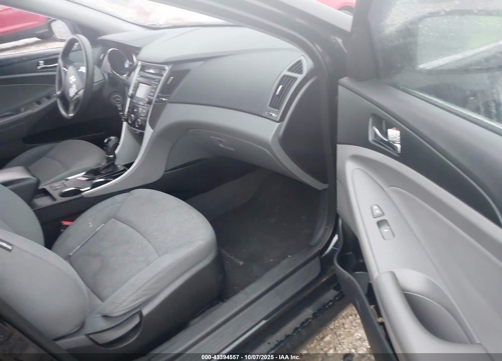 2014 HYUNDAI SONATA VIN: 5NPEB4ACXEH868632