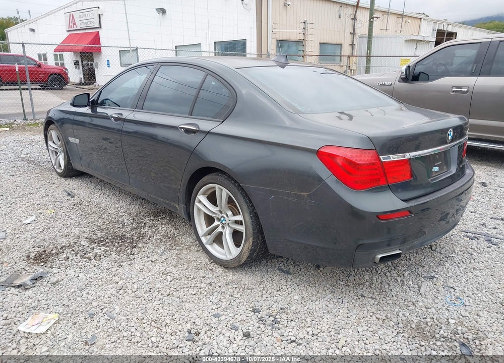 2011 BMW 750I VIN: WBAKA8C51BCY36927