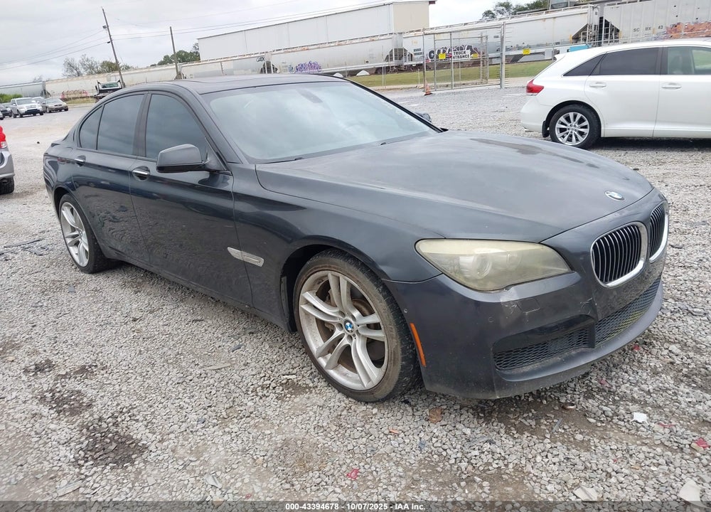 2011 BMW 750I VIN: WBAKA8C51BCY36927
