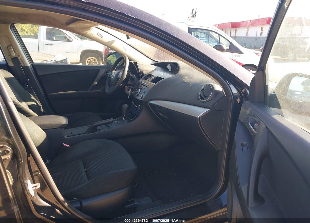 2012 MAZDA 3 I SPORT VIN: JM1BL1UG4C1558140