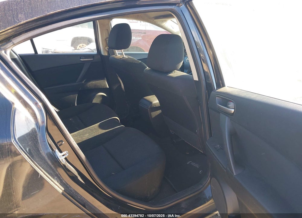 2012 MAZDA 3 I SPORT VIN: JM1BL1UG4C1558140