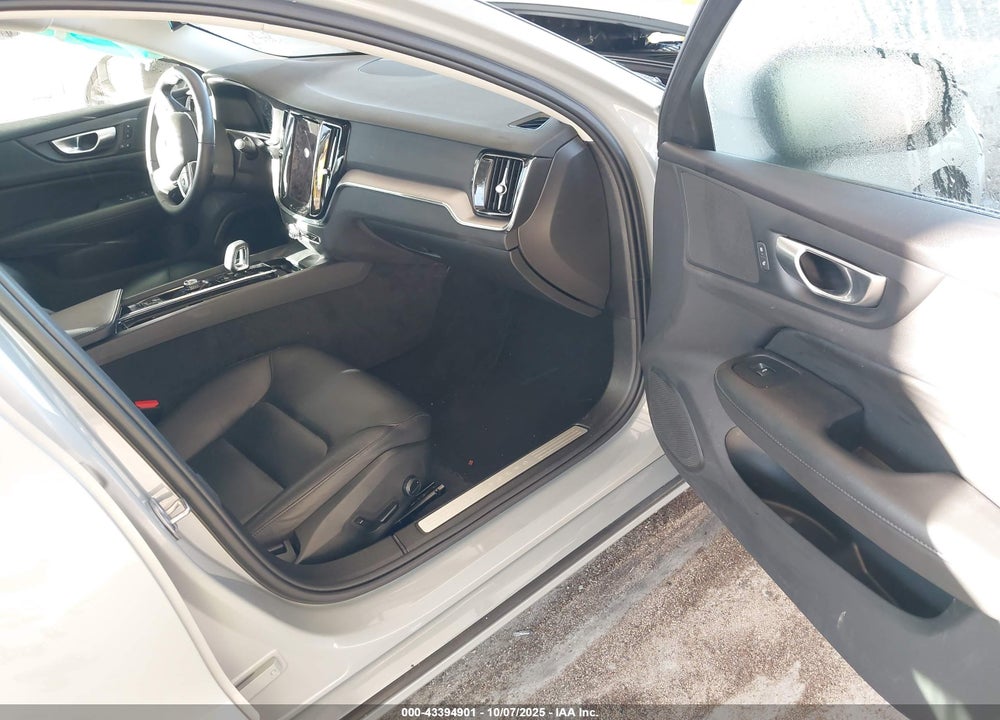 2024 VOLVO S60 B5 CORE DARK THEME VIN: 7JRL12FK2RG318951