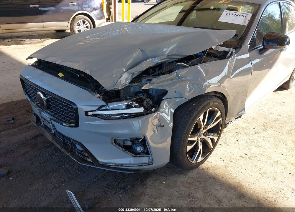 2024 VOLVO S60 B5 CORE DARK THEME VIN: 7JRL12FK2RG318951