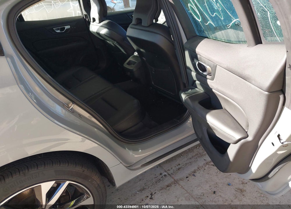 2024 VOLVO S60 B5 CORE DARK THEME VIN: 7JRL12FK2RG318951