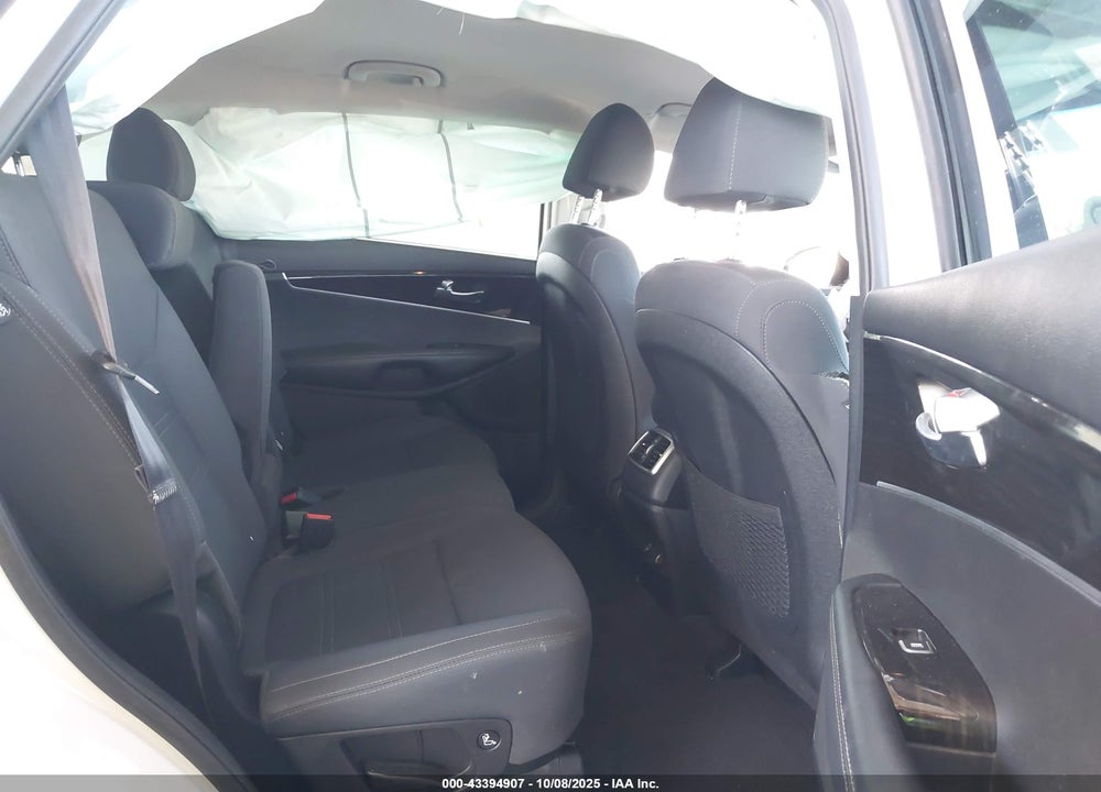 2020 KIA SORENTO 2.4L LX VIN: 5XYPG4A31LG634622