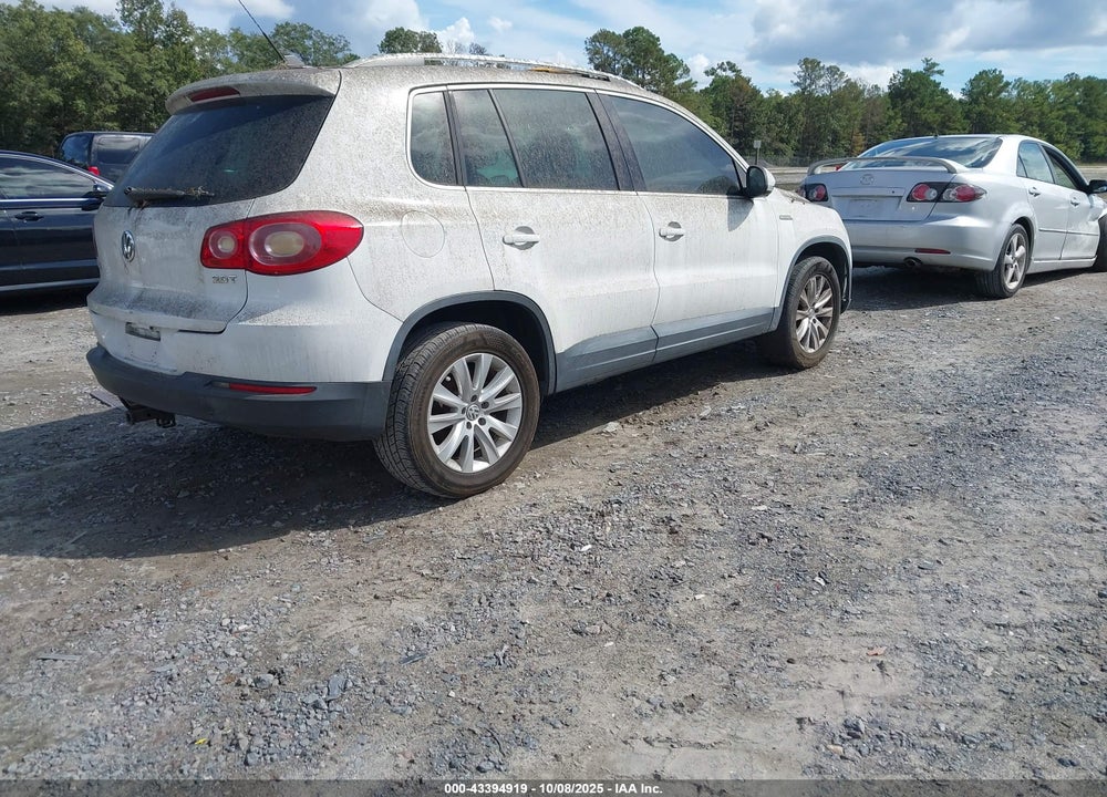 2009 VOLKSWAGEN TIGUAN SE VIN: WVGAV75N59W526987