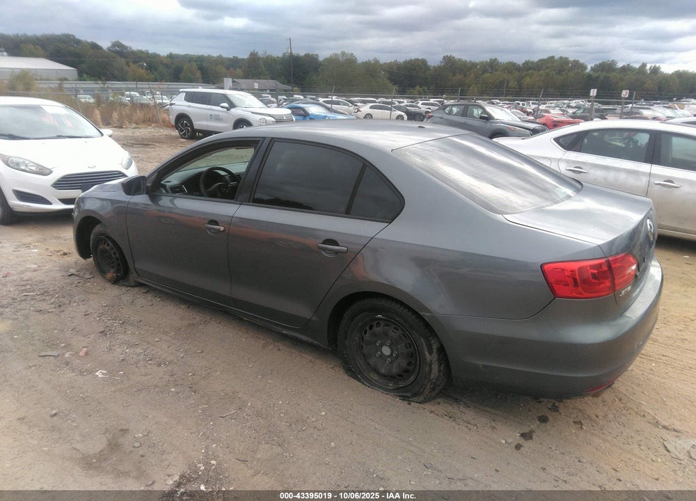 2011 VOLKSWAGEN JETTA VIN: 3VW2K7AJ4BM399236