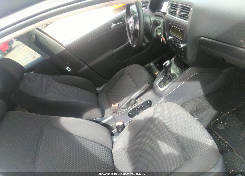 2011 VOLKSWAGEN JETTA VIN: 3VW2K7AJ4BM399236
