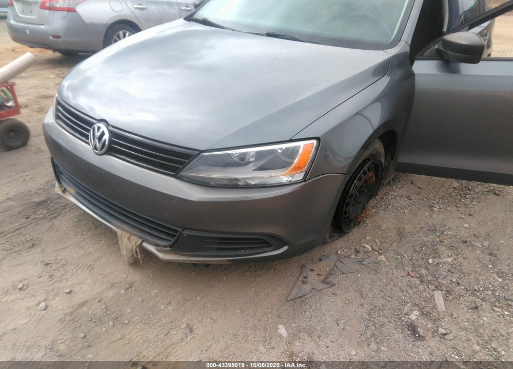 2011 VOLKSWAGEN JETTA VIN: 3VW2K7AJ4BM399236