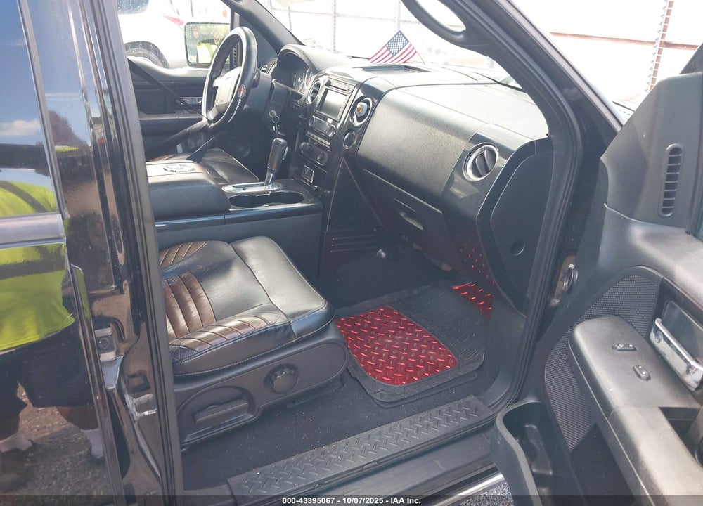 2008 FORD F-150 HARLEY-DAVIDSON/LIMITED VIN: 1FTRW12548FB64820