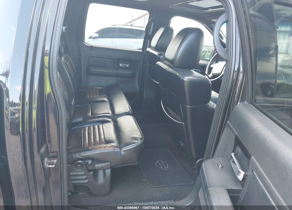 2008 FORD F-150 HARLEY-DAVIDSON/LIMITED VIN: 1FTRW12548FB64820