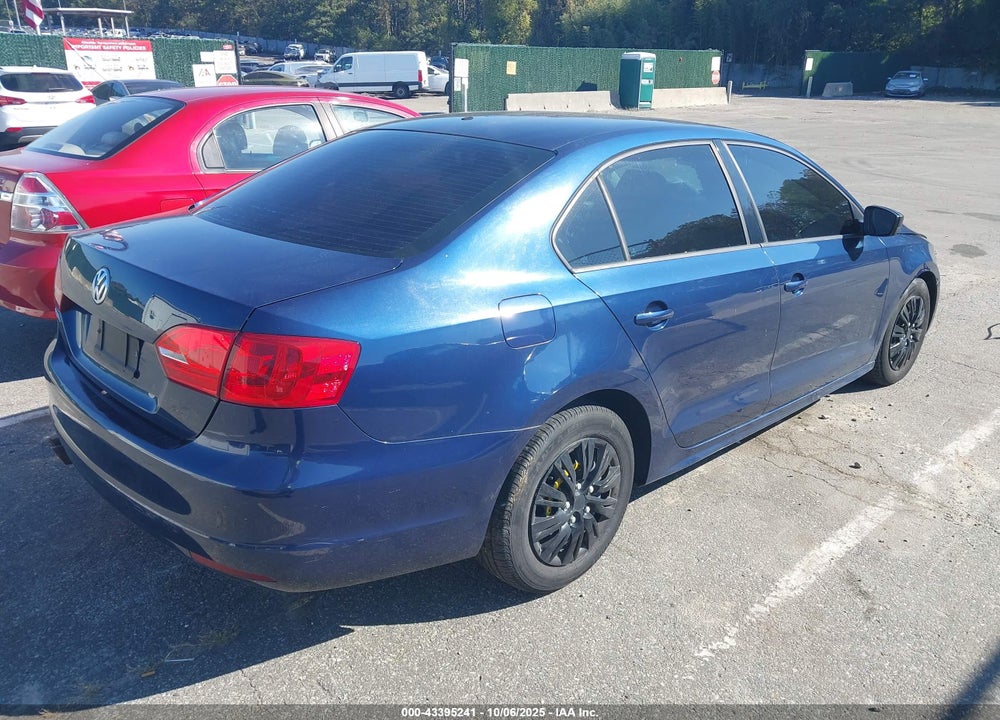 2013 VOLKSWAGEN JETTA 2.0L S VIN: 3VW2K7AJ9DM208204