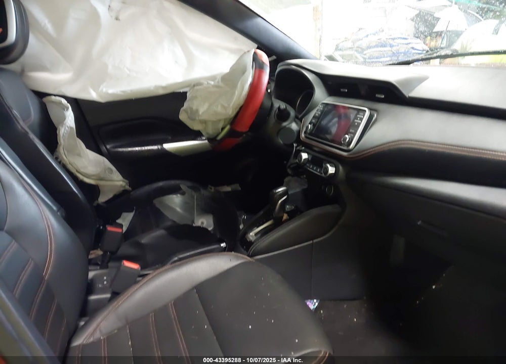 2018 NISSAN KICKS VIN: 3N1CP5CU2JL497242