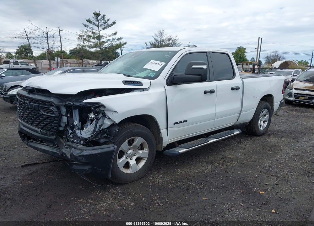 2025 RAM 1500 TRADESMAN 4X4 6'4 BOX VIN: 1C6RRFCG1SN557487