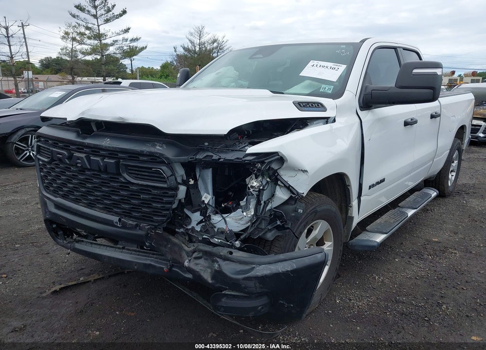 2025 RAM 1500 TRADESMAN 4X4 6'4 BOX VIN: 1C6RRFCG1SN557487