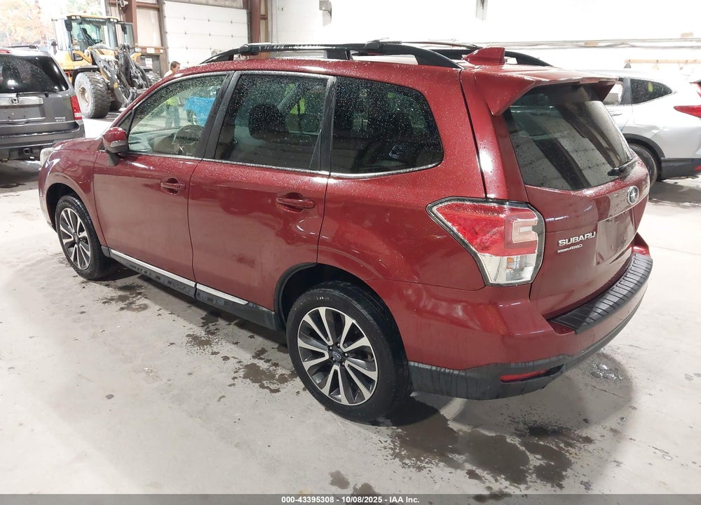 2017 SUBARU FORESTER VIN: JF2SJGTCXHH589495