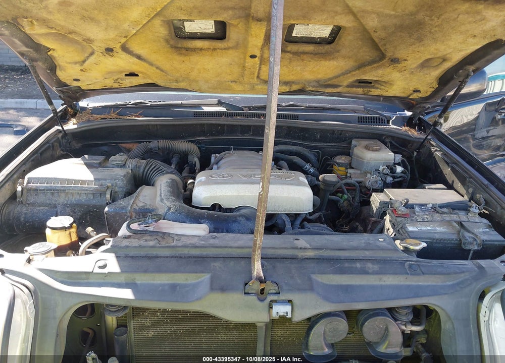 2003 TOYOTA 4RUNNER SR5 V8 VIN: JTEBT14R730027811