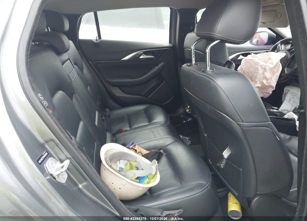 2017 INFINITI QX30 LUXURY VIN: SJKCH5CR7HA032945