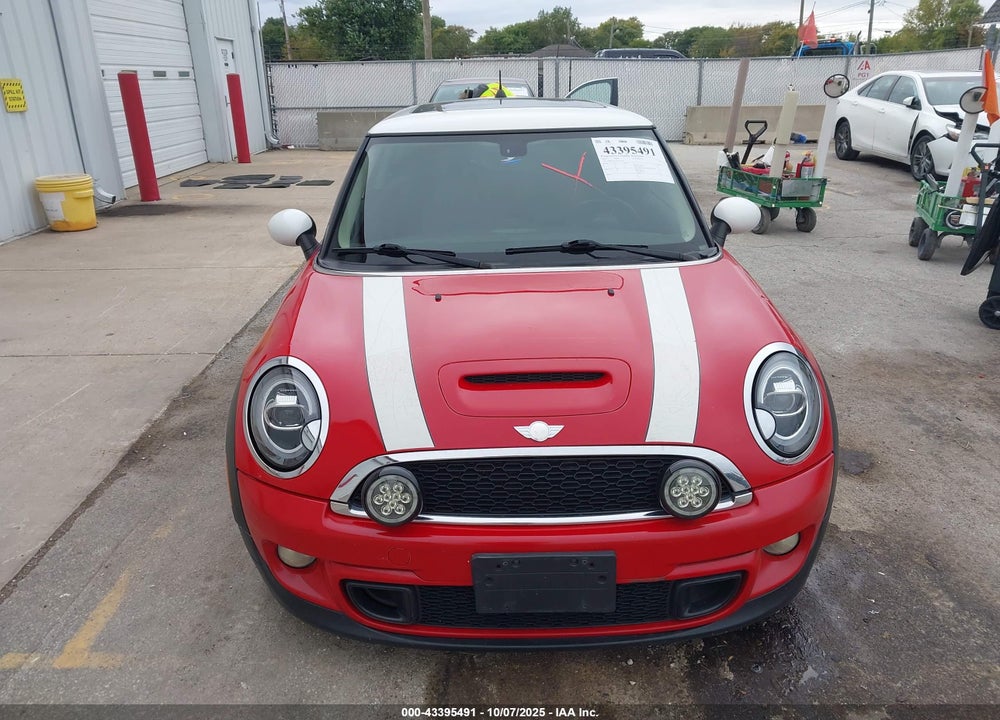 2012 MINI COOPER VIN: WMWSV3C53CTY18194