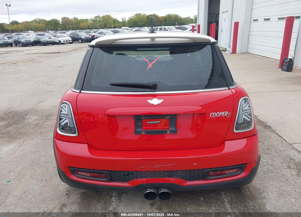 2012 MINI COOPER VIN: WMWSV3C53CTY18194