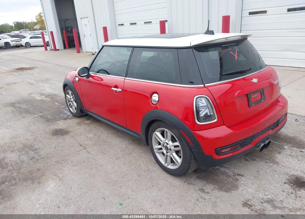2012 MINI COOPER VIN: WMWSV3C53CTY18194