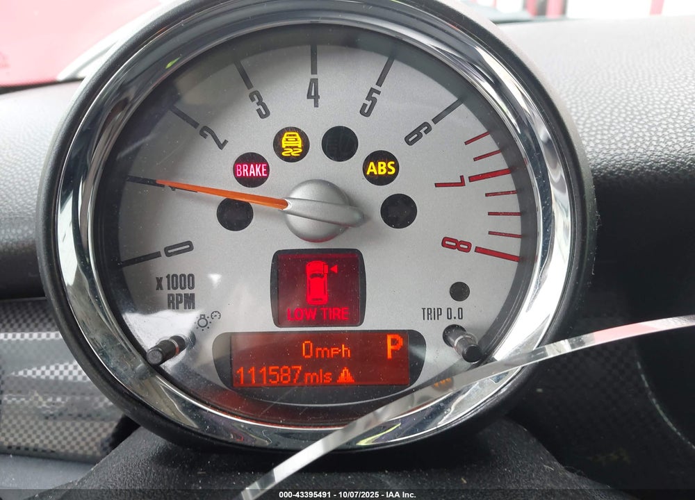 2012 MINI COOPER VIN: WMWSV3C53CTY18194