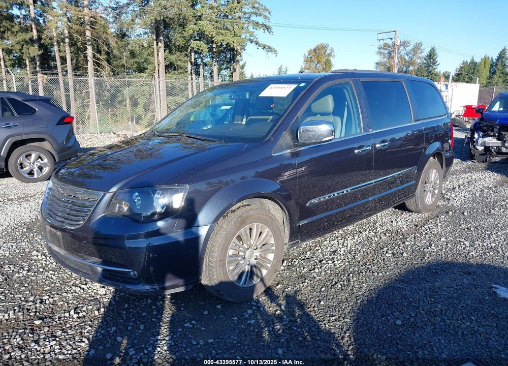 2013 CHRYSLER TOWN & COUNTRY VIN: 2C4RC1CG0DR736977