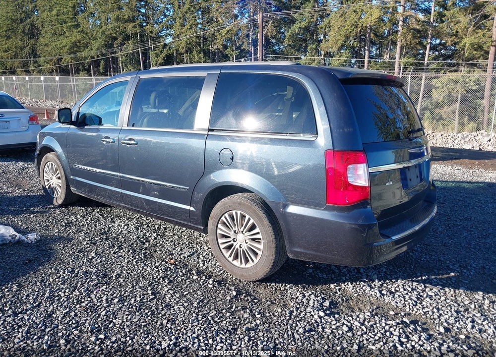 2013 CHRYSLER TOWN & COUNTRY VIN: 2C4RC1CG0DR736977