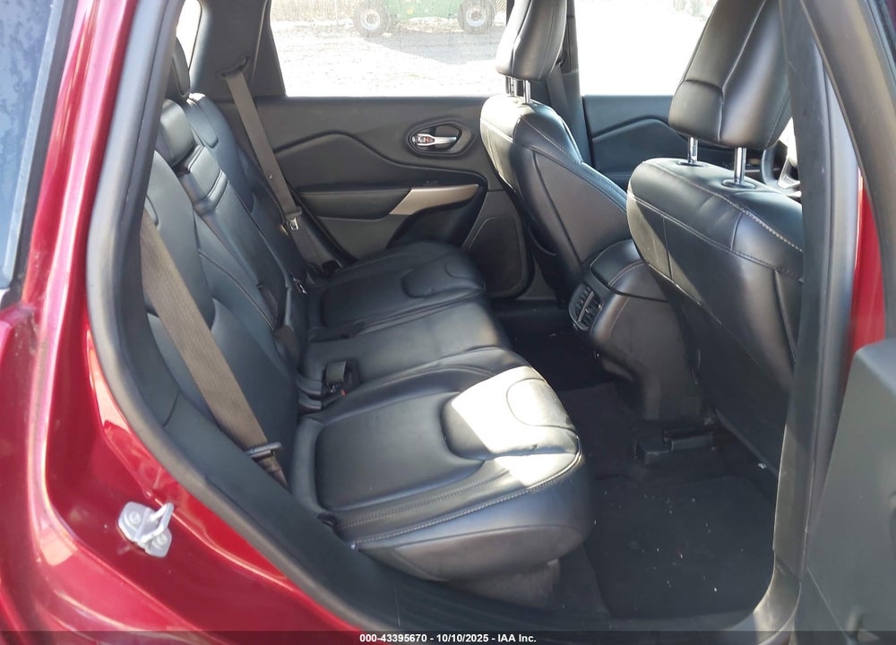 2017 JEEP CHEROKEE VIN: 1C4PJMDB5HW581874