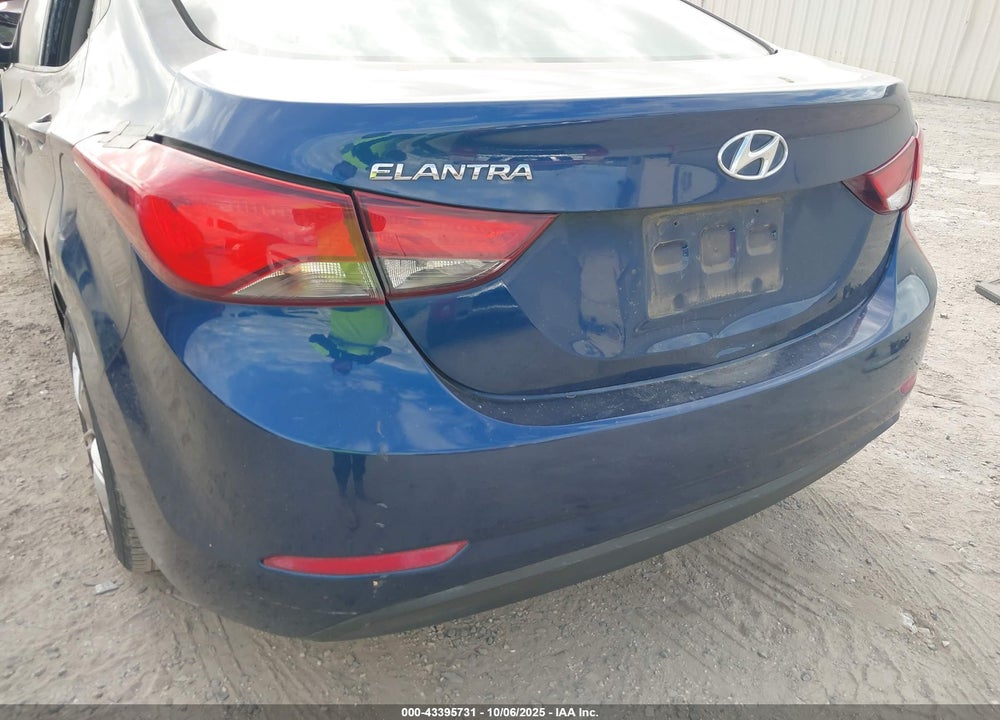 2015 HYUNDAI ELANTRA VIN: 5NPDH4AE1FH651001