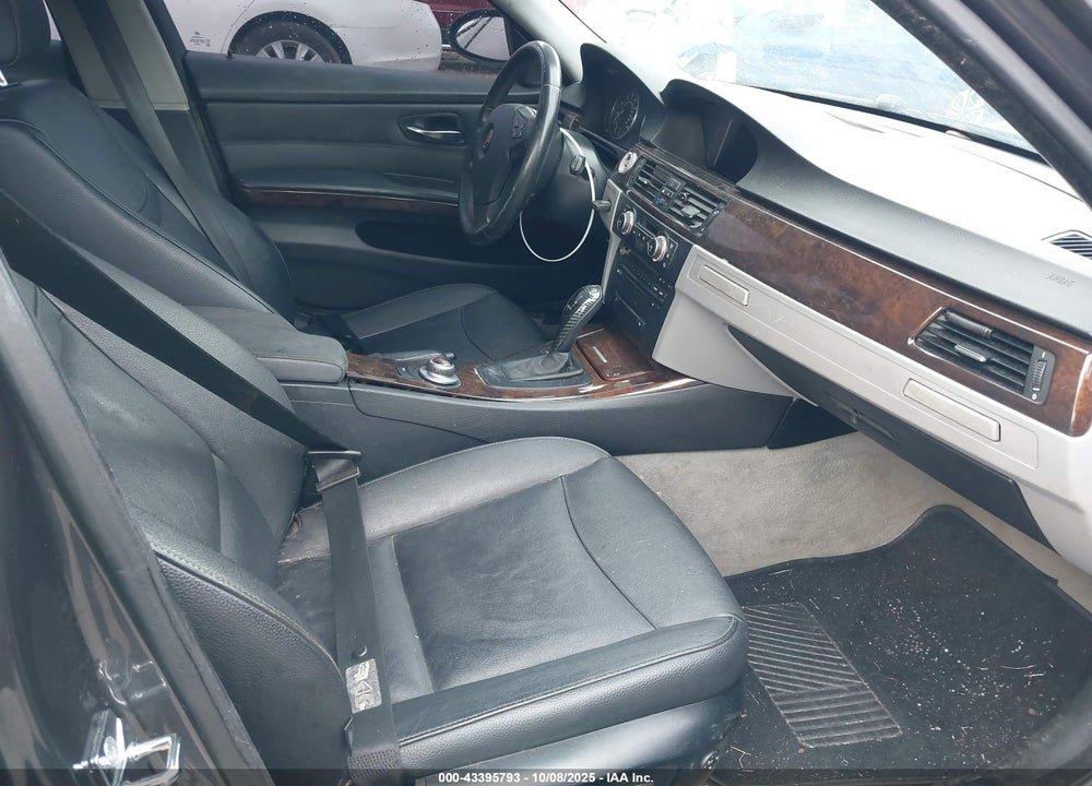 2008 BMW 328I VIN: WBAVA37568NL56003