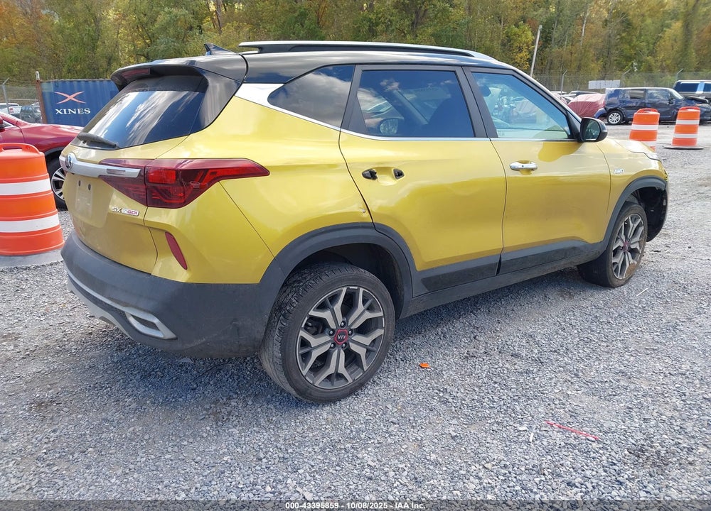 2021 KIA SELTOS VIN: KNDETCA28M7208879