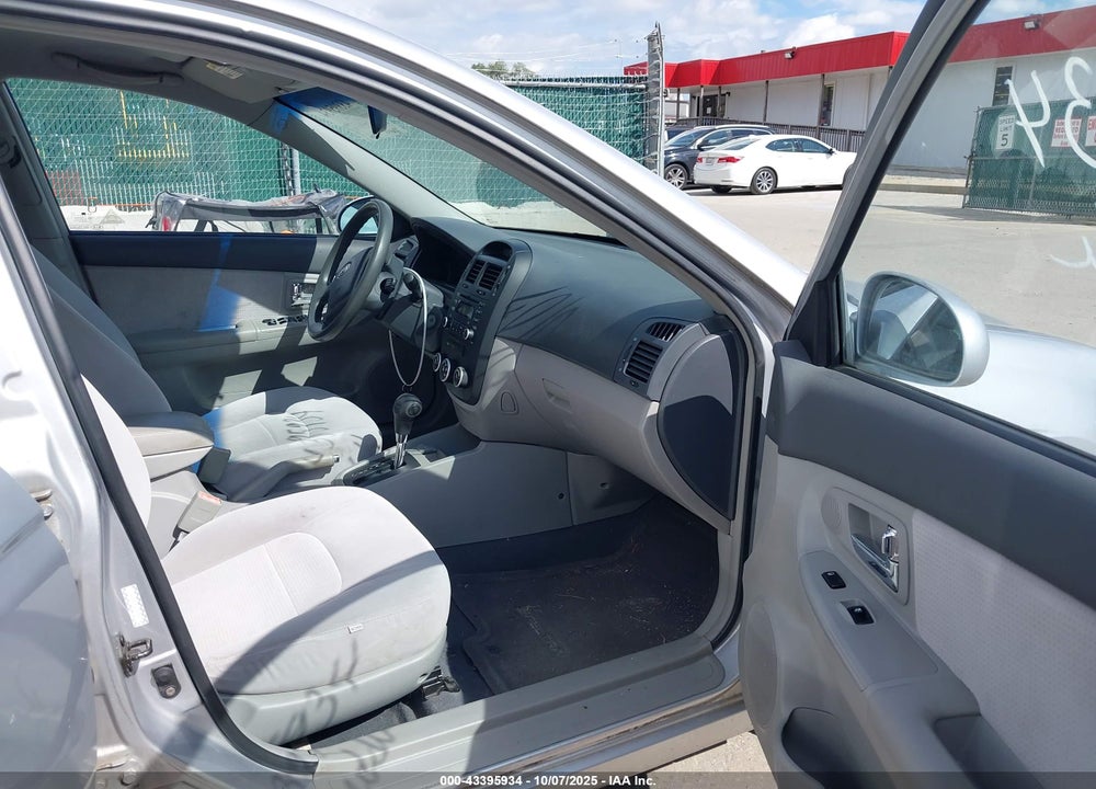 2007 KIA SPECTRA EX VIN: KNAFE121275420165