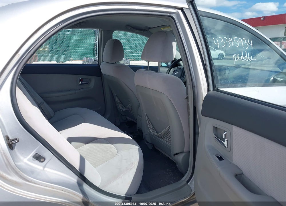 2007 KIA SPECTRA EX VIN: KNAFE121275420165