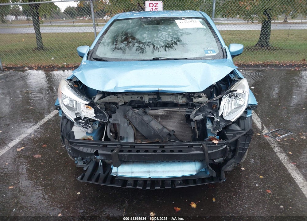 2015 NISSAN VERSA NOTE VIN: 3N1CE2CP0FL375100