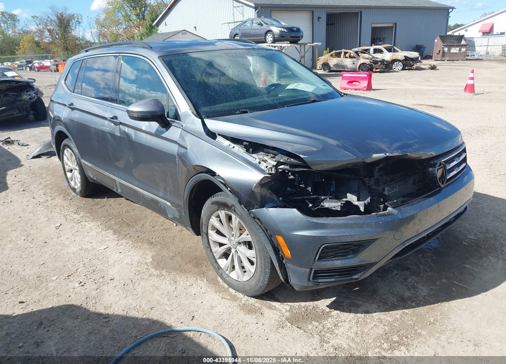 2018 VOLKSWAGEN TIGUAN 2.0T SE/2.0T SEL VIN: 3VV2B7AX1JM061915