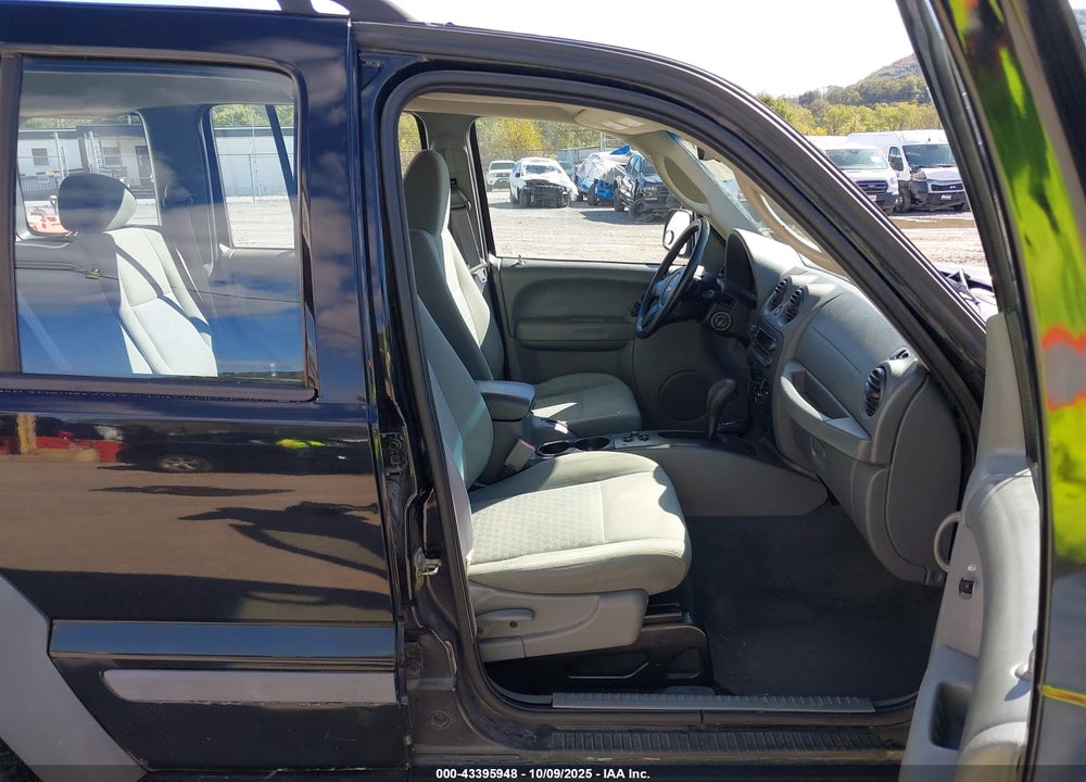 2005 JEEP LIBERTY SPORT VIN: 1J4GL48K65W553236