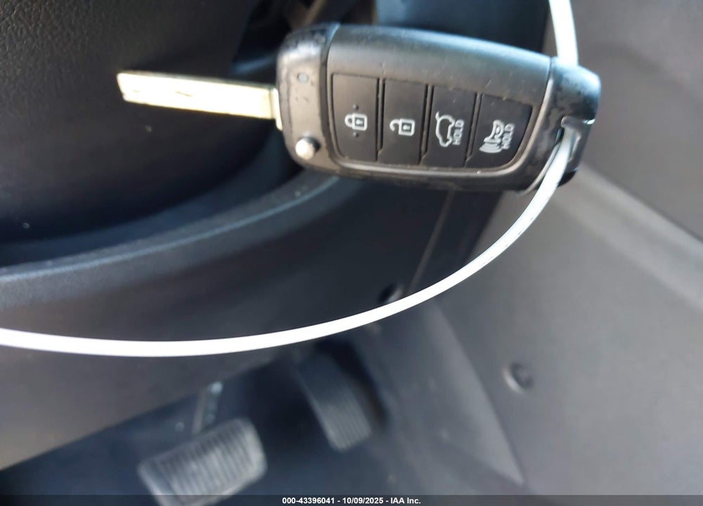 2021 HYUNDAI KONA SE VIN: KM8K1CAA5MU660768
