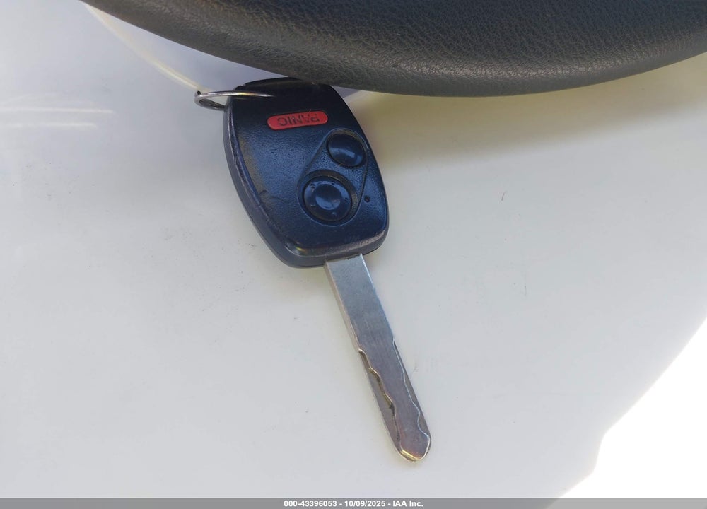 2007 HONDA CIVIC LX VIN: 1HGFA16557L007052