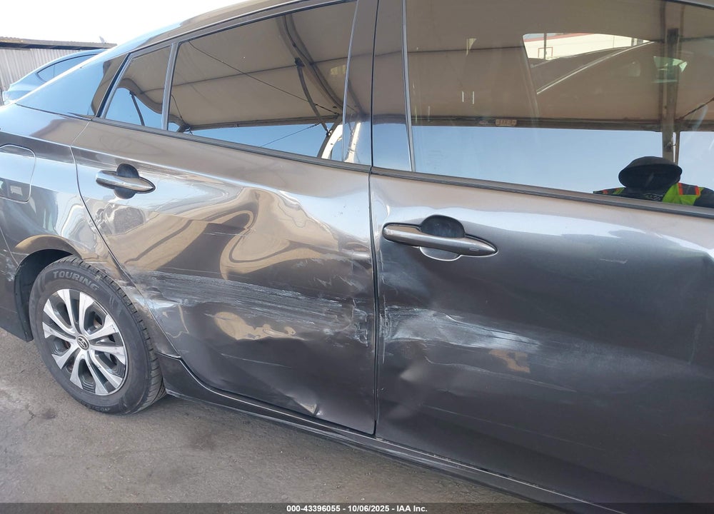 2018 TOYOTA PRIUS PRIME VIN: JTDKARFPXJ3104221