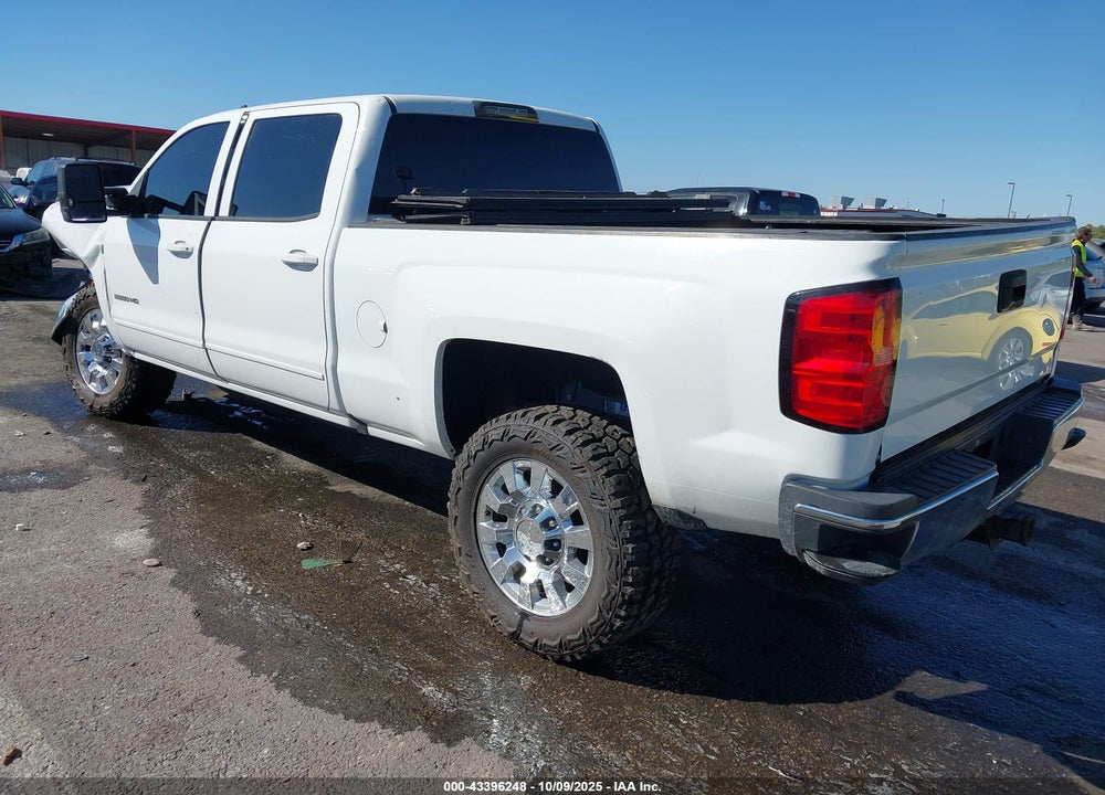 2018 CHEVROLET SILVERADO 2500HD LT VIN: 1GC1KVEY5JF262833