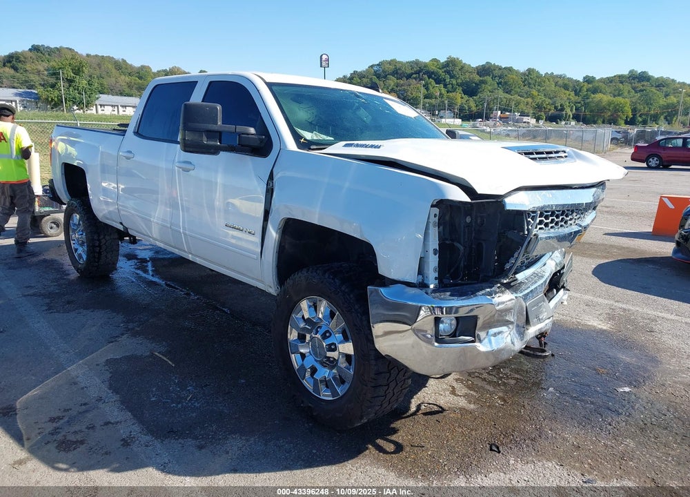 2018 CHEVROLET SILVERADO 2500HD LT VIN: 1GC1KVEY5JF262833