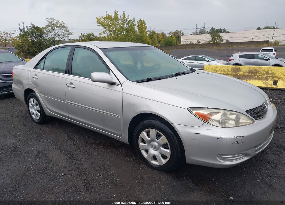 2002 TOYOTA CAMRY LE VIN: 4T1BE32K62U527171