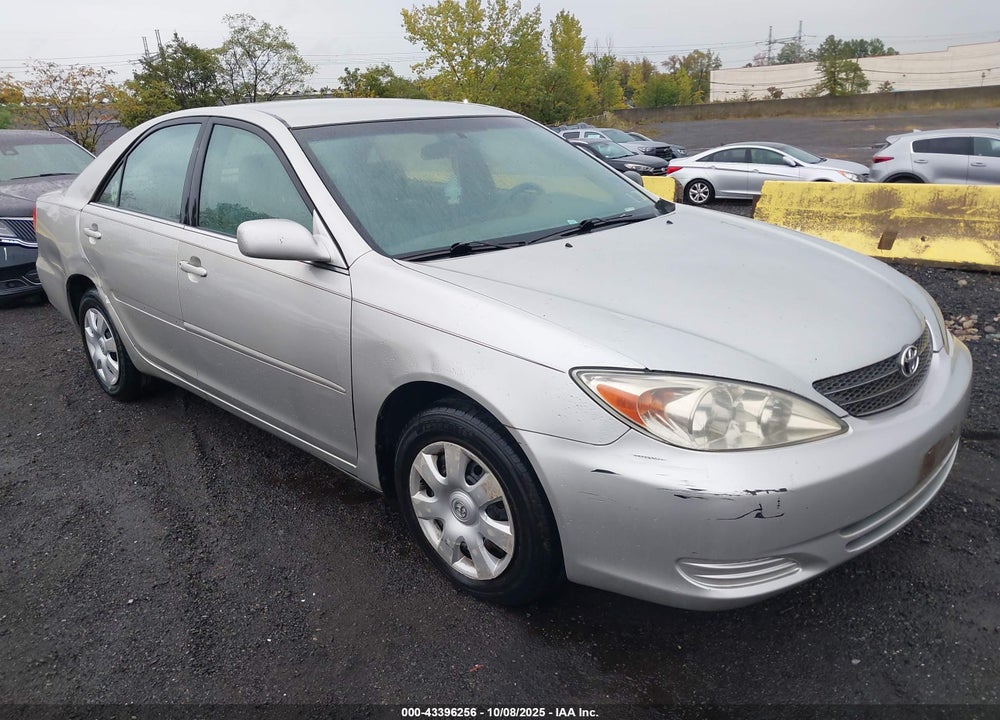 2002 TOYOTA CAMRY LE VIN: 4T1BE32K62U527171