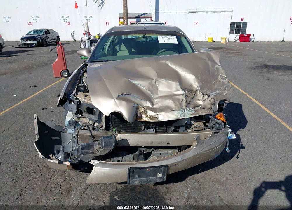 2005 BUICK LACROSSE CX VIN: 2G4WC532551297818