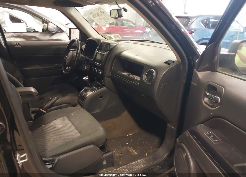 2017 JEEP PATRIOT VIN: 1C4NJRFB8HD108614