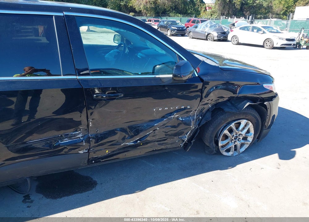 2020 CHEVROLET TRAVERSE FWD LS VIN: 1GNERFKW4LJ208758